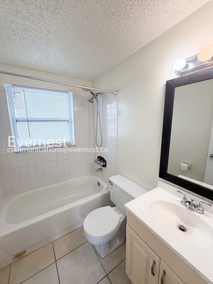 3807 Phillips St #A - Photo 5 of 20