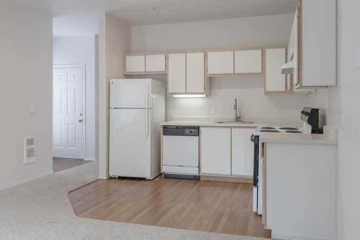 7915 Sw Hall Blvd #1-7915E - Photo 4 of 11
