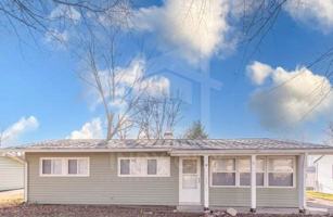 featured image of 3043 S Mooresville Rd
