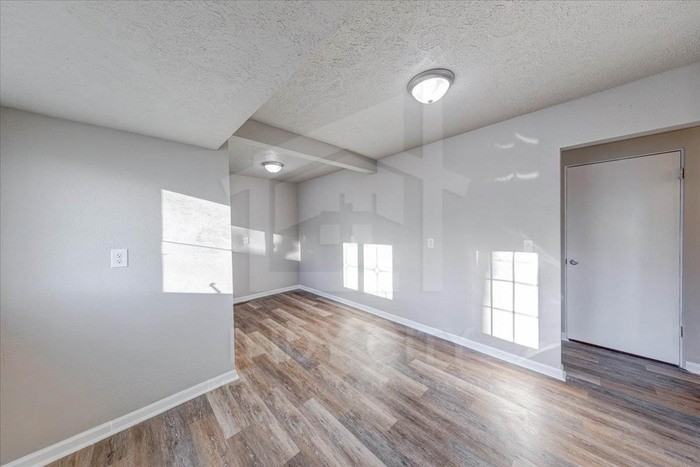 3043 S Mooresville Rd - Photo 5 of 13