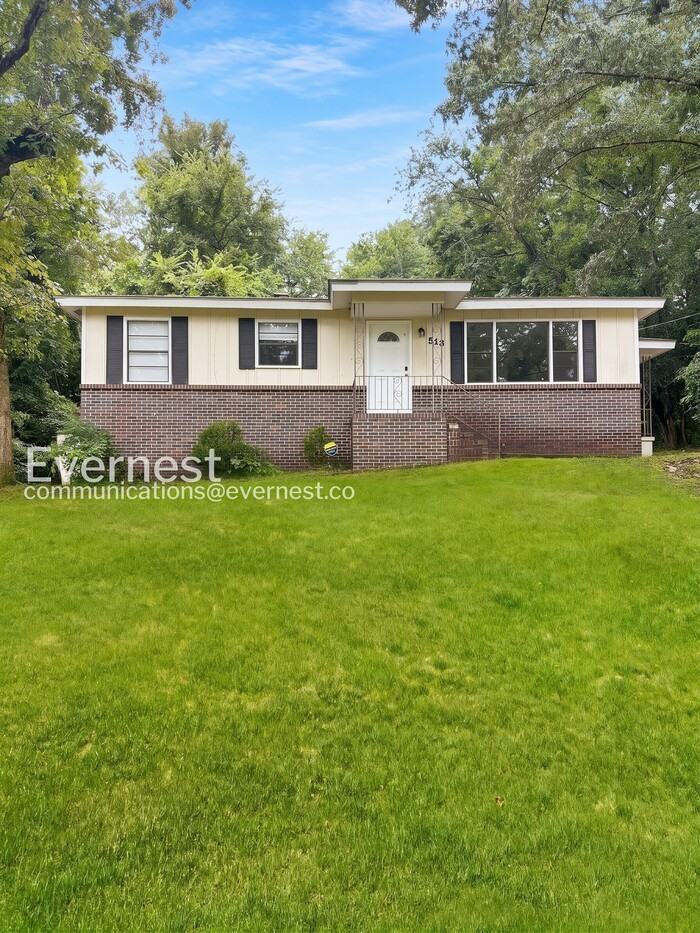 513 20th Ave Ne - Photo 2 of 14