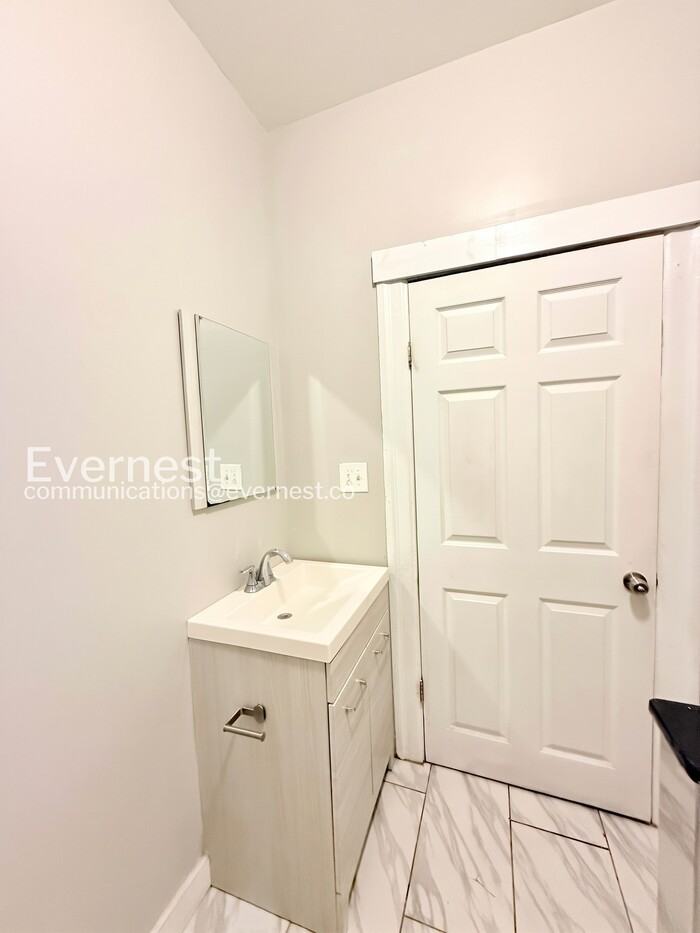 1 Westminster St - Photo 6 of 19
