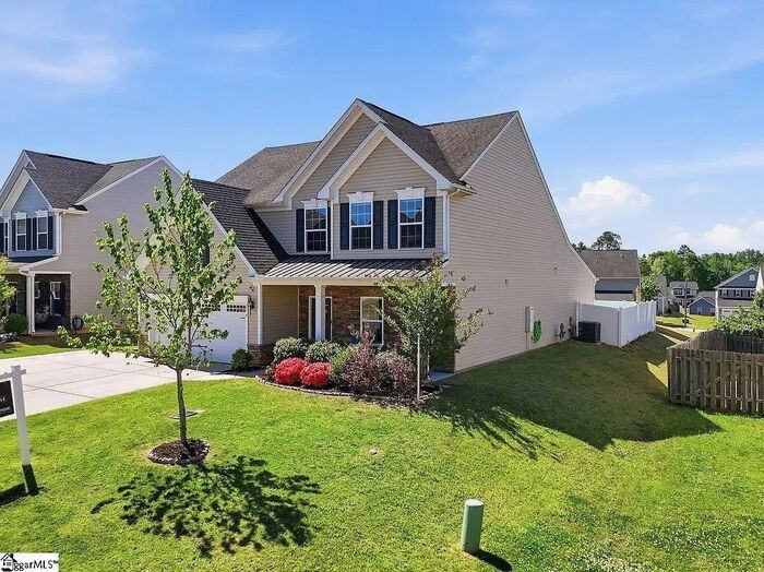 214 Picketts Mill Dr - Photo 3 of 27