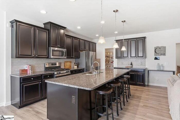 214 Picketts Mill Dr - Photo 6 of 27