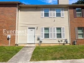 909 Silverwood Dr - Photo 1 of 1