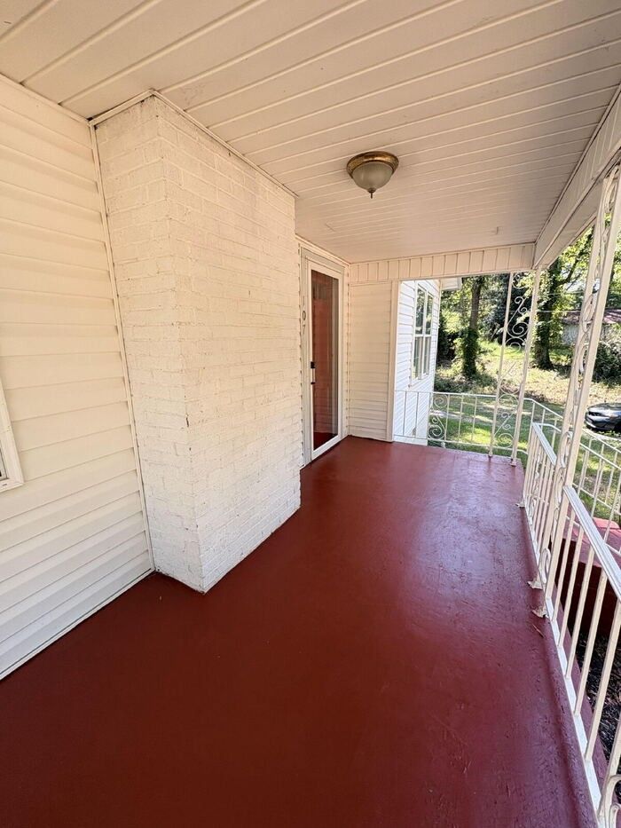 107 Holloway Blvd - Photo 3 of 20