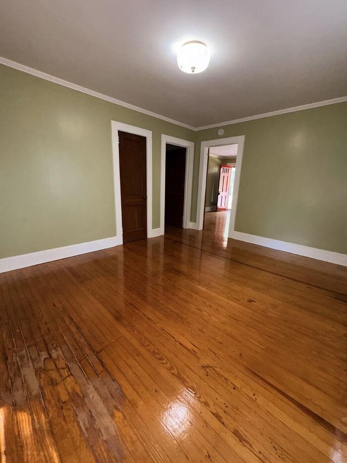 107 Holloway Blvd - Photo 4 of 20