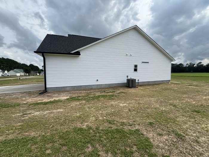 193 Budd Godwin Ln - Photo 2 of 20