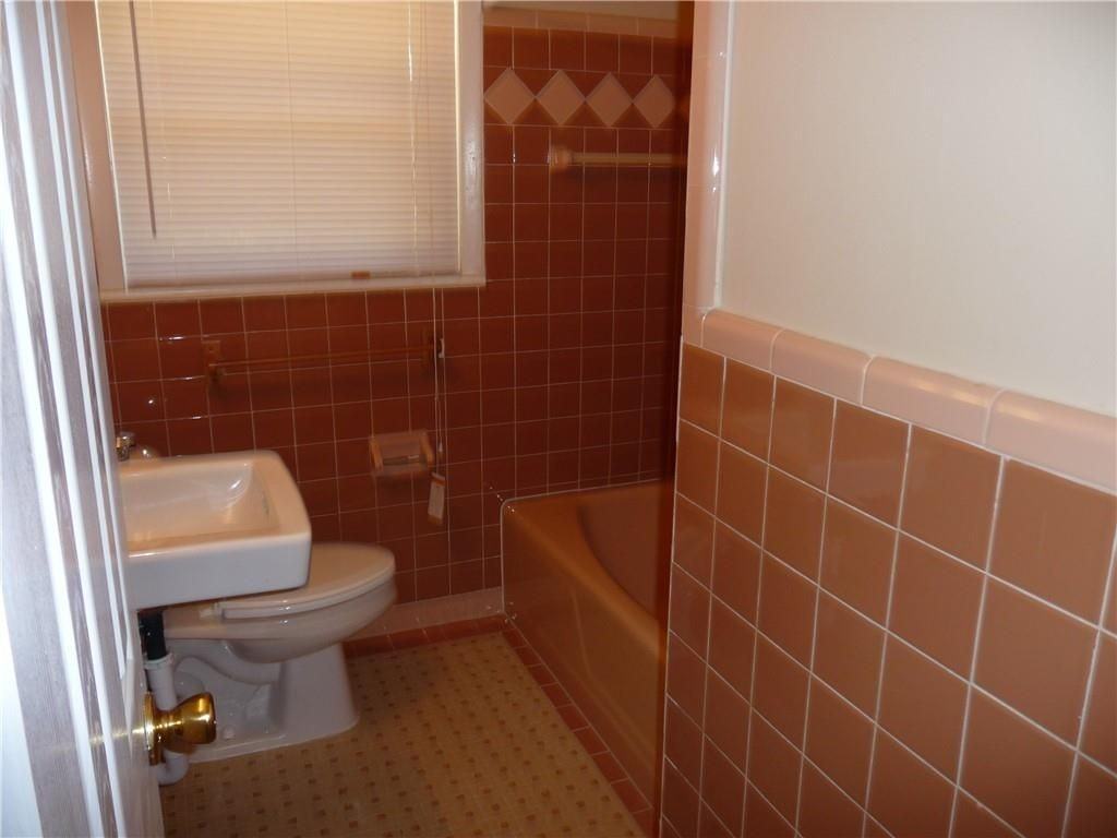 2798 Oldknow Dr Nw - Photo 4 of 6