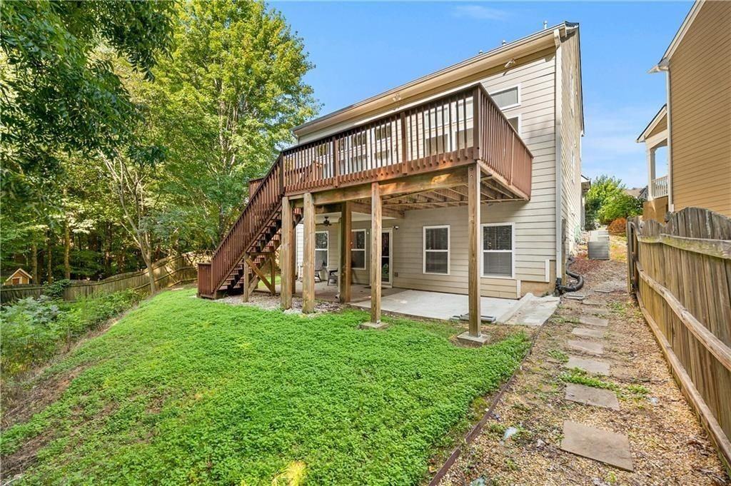 2113 Worrall Hill Dr - Photo 3 of 48