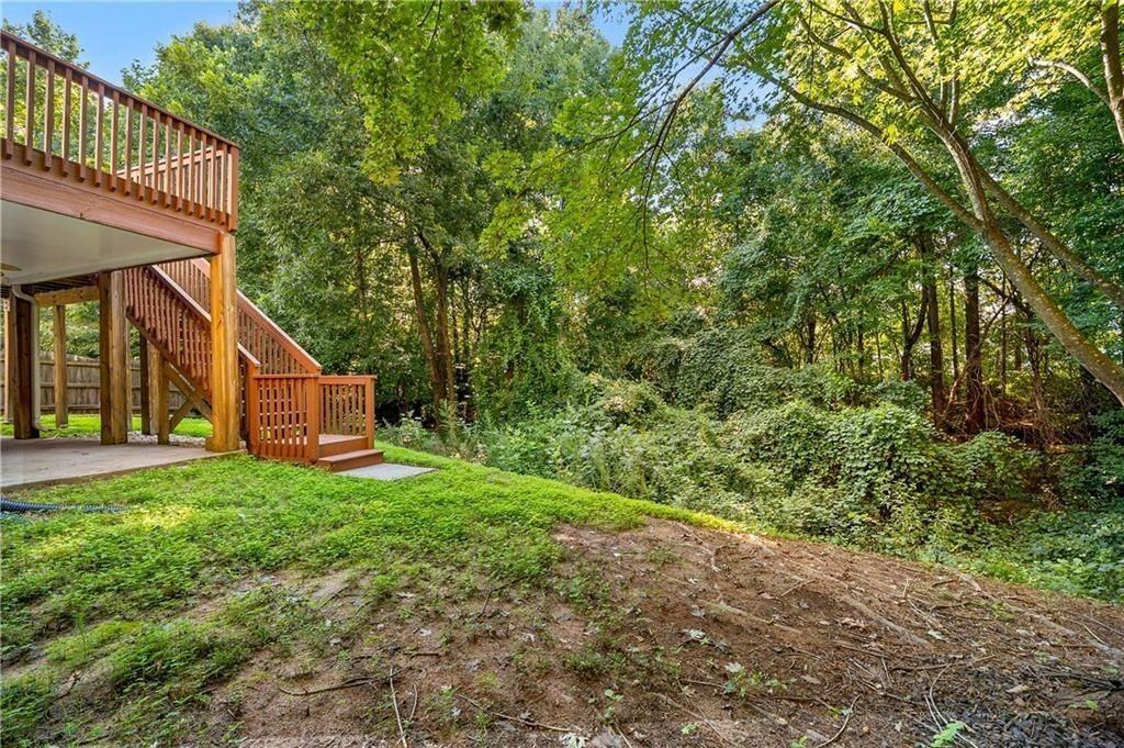 2113 Worrall Hill Dr - Photo 5 of 48