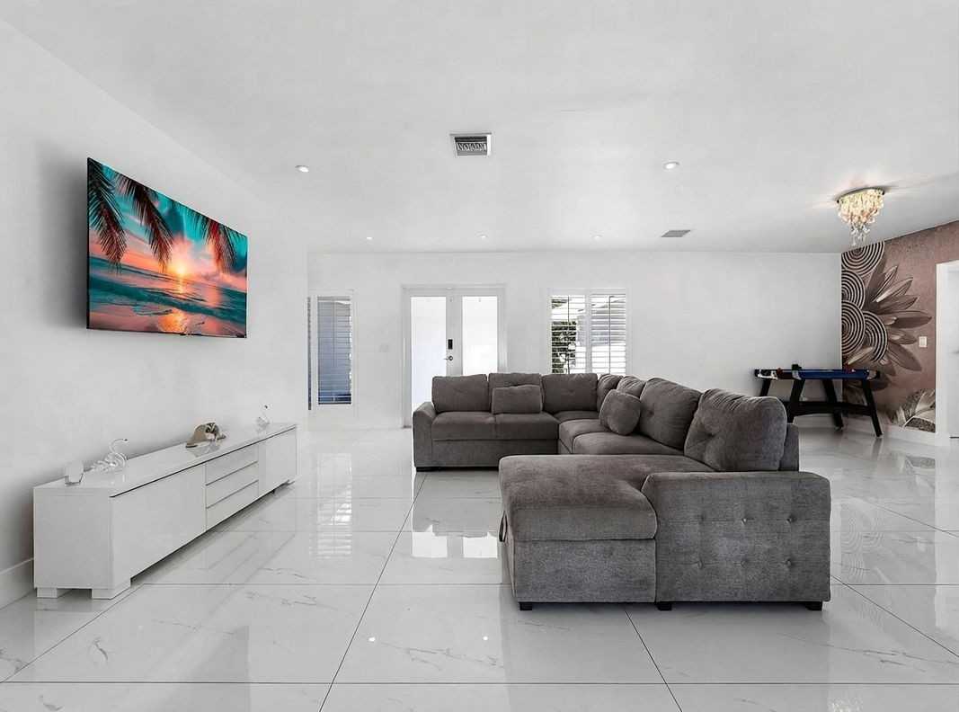 6951 Miami Lakeway S - Photo 6 of 7
