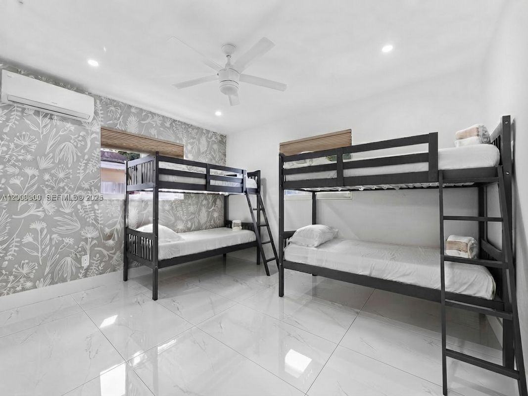 6951 Miami Lakeway S - Photo 7 of 7