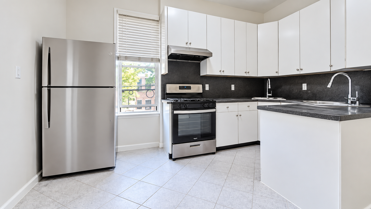 5125 9th Ave - Photo 4 of 15