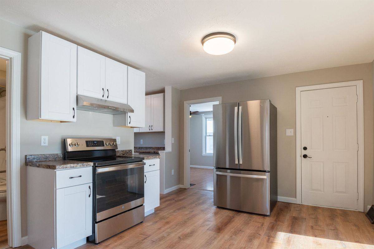 115 Belmont St - Photo 4 of 38