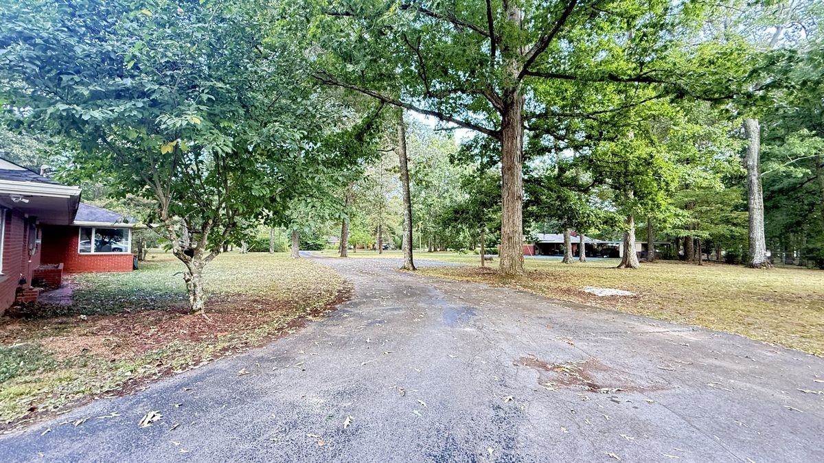 1201 Pickett Dr - Photo 5 of 45