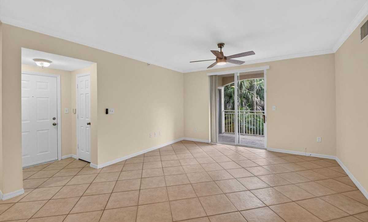 6370 Emerald Dunes Dr ##203 - Photo 4 of 10
