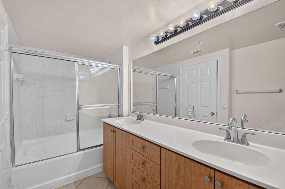 6370 Emerald Dunes Dr ##203 - Photo 7 of 10