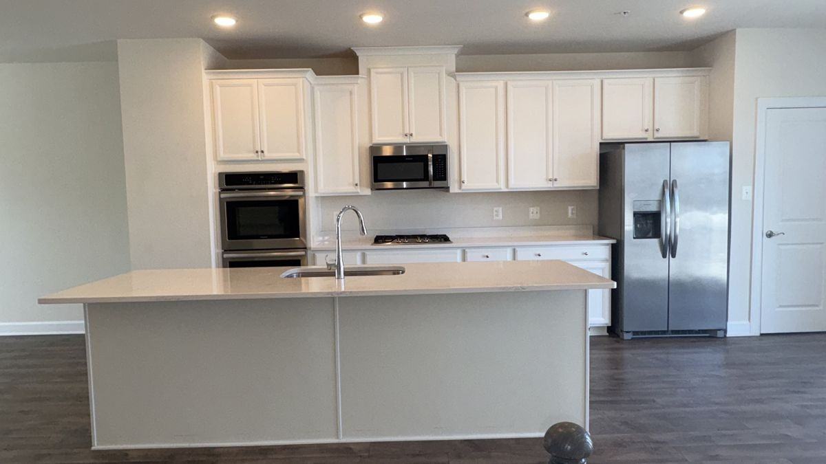 2907 Chalkstone Pl - Photo 3 of 13
