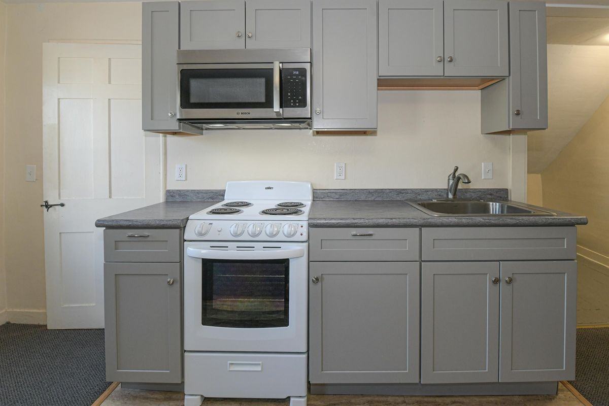 24 Pleasant St ##303 - Photo 5 of 23