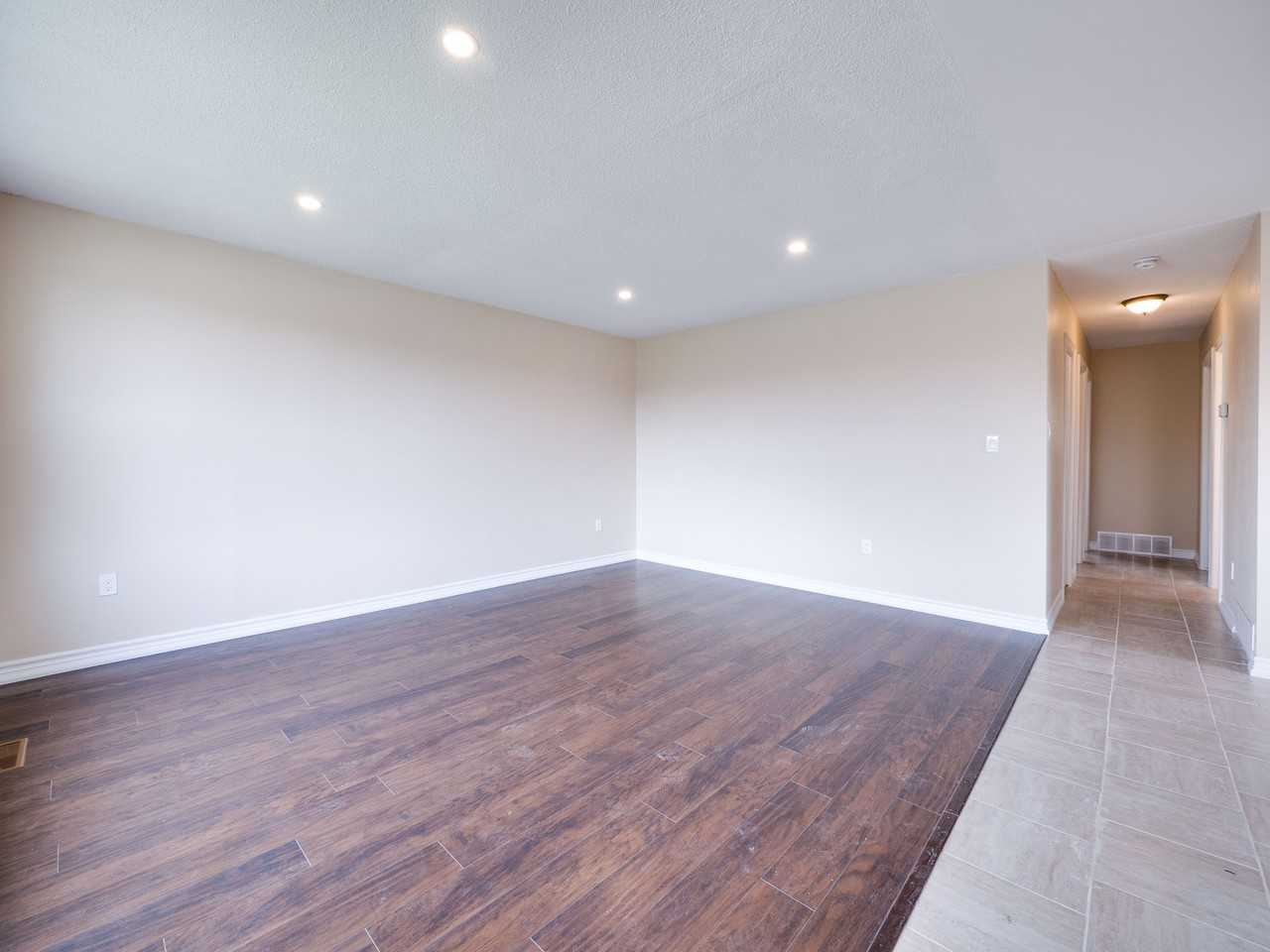 40 Laird Dr - Photo 3 of 14