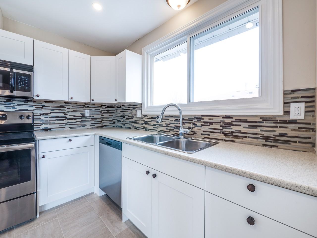 40 Laird Dr - Photo 7 of 14