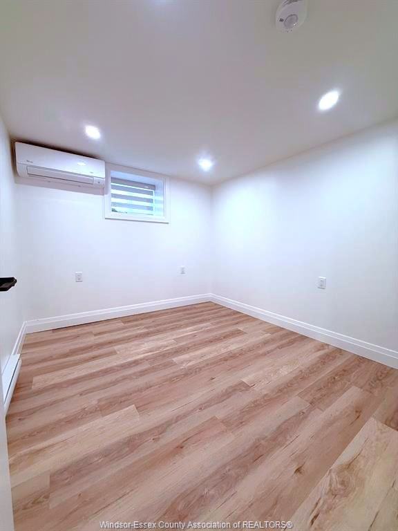 1748 Hall Ave - Photo 4 of 11