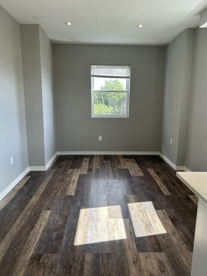 1151 S 52nd St #B - Photo 5 of 20