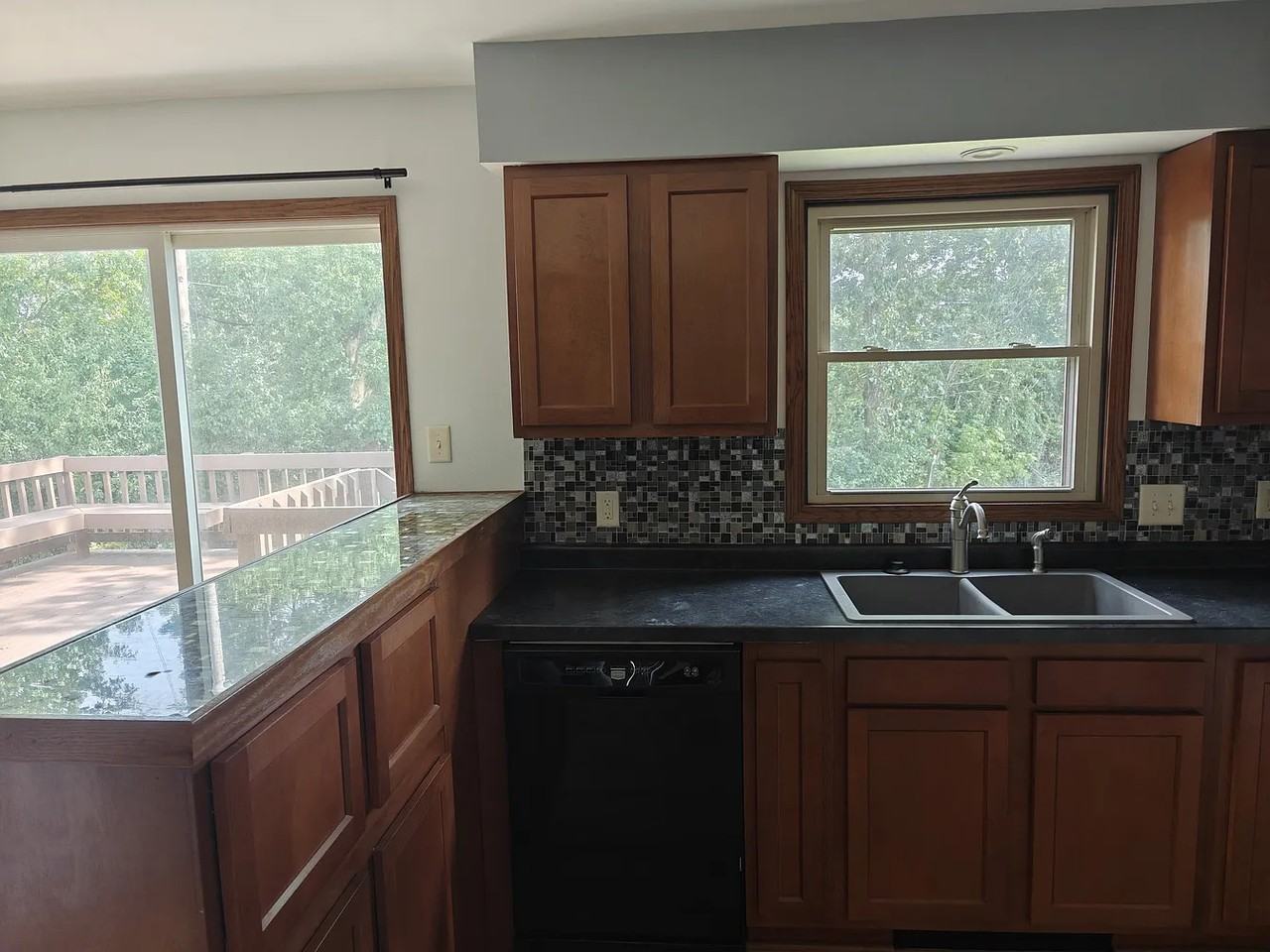3695 Robert Pl - Photo 7 of 20