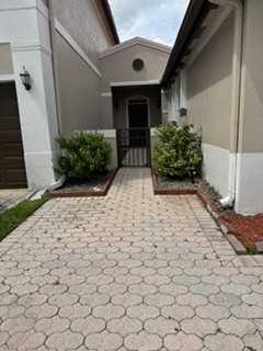 14312 Nw 83rd Pl #NA - Photo 2 of 17