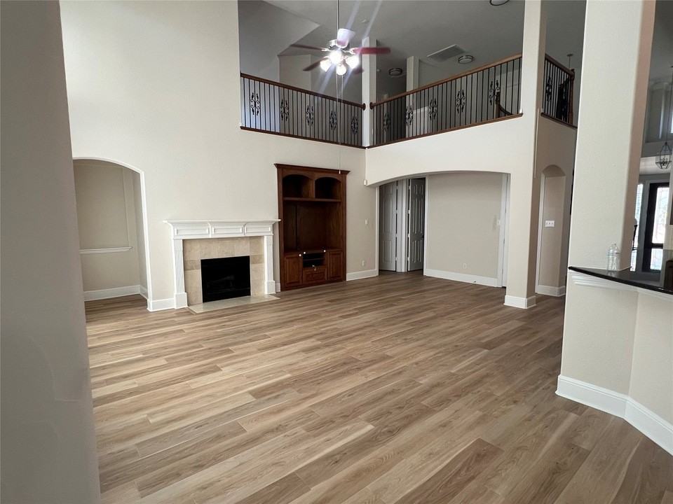 1128 Sandy Shore Ct #NA - Photo 4 of 19