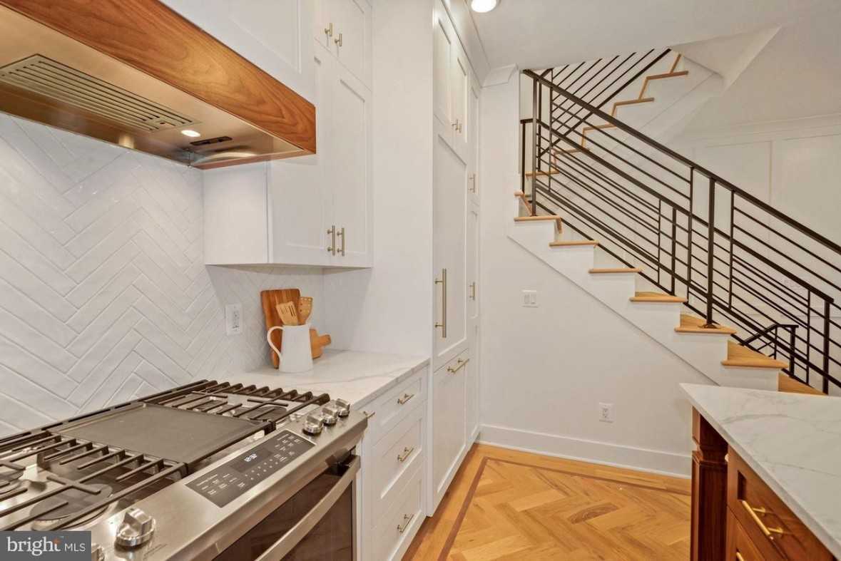 614 Otis Pl Nw #1 - Photo 6 of 39