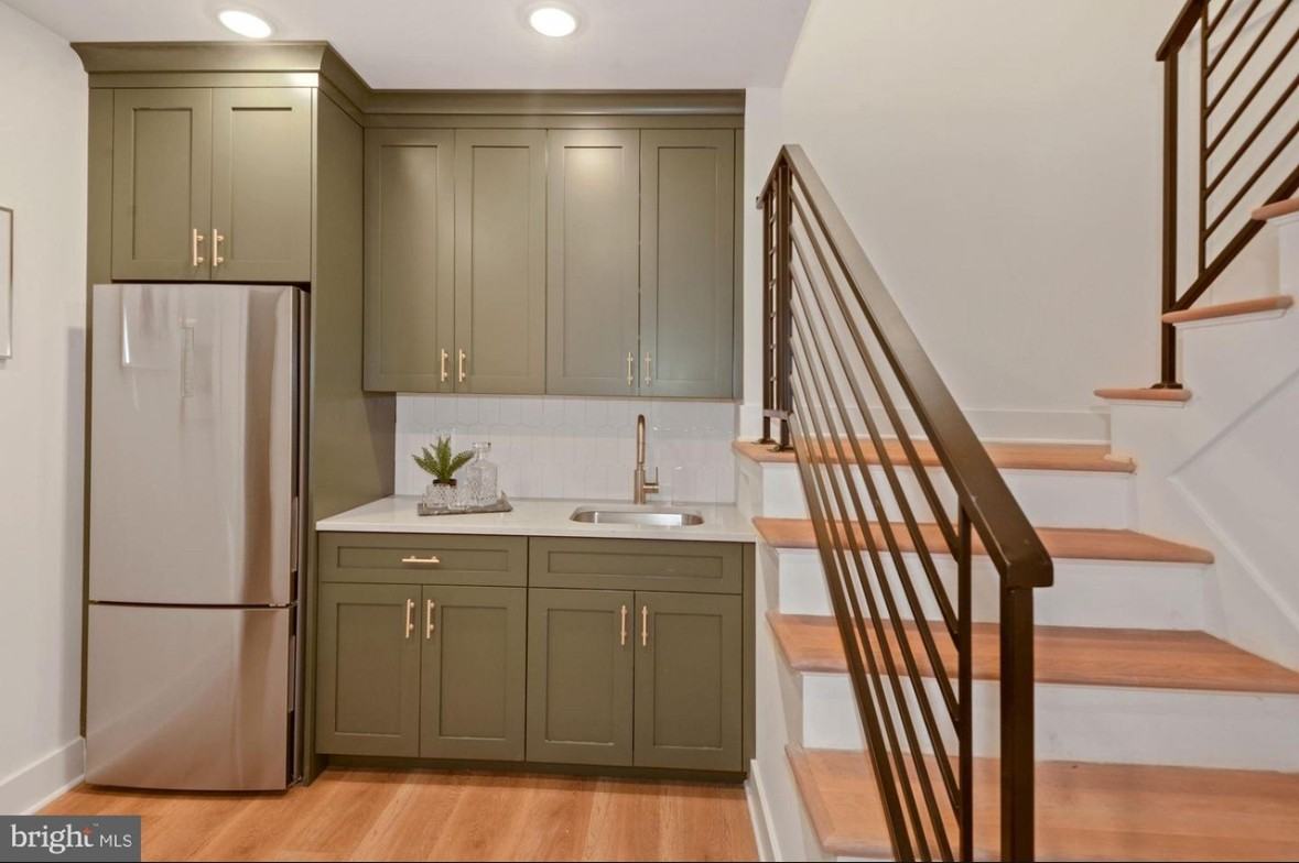 614 Otis Pl Nw #1 - Photo 7 of 39