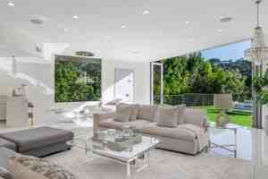 featured image of 1040 Montego Dr #NA