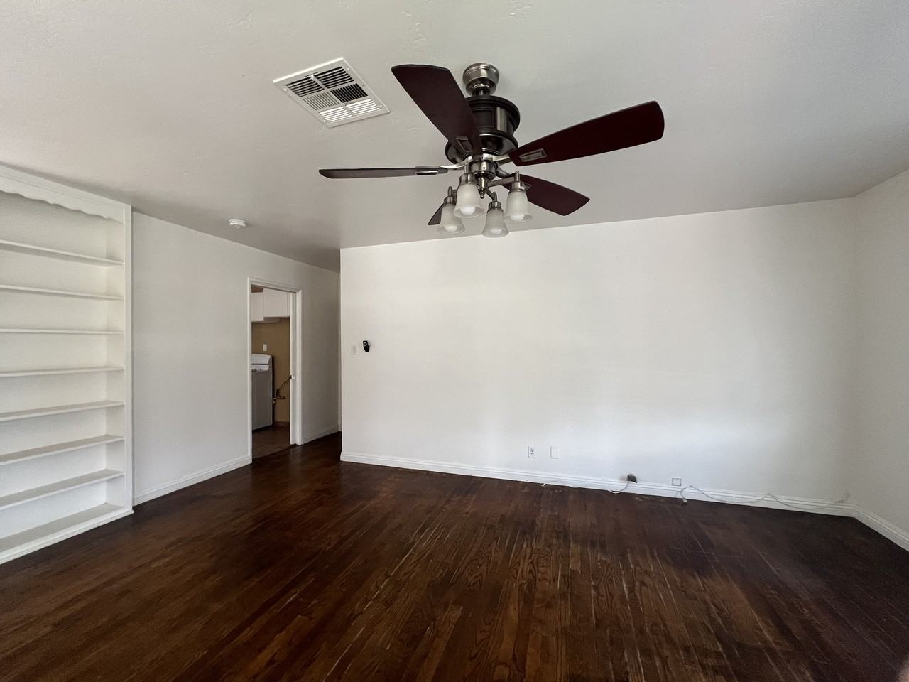 2901 S K St #NA - Photo 2 of 6