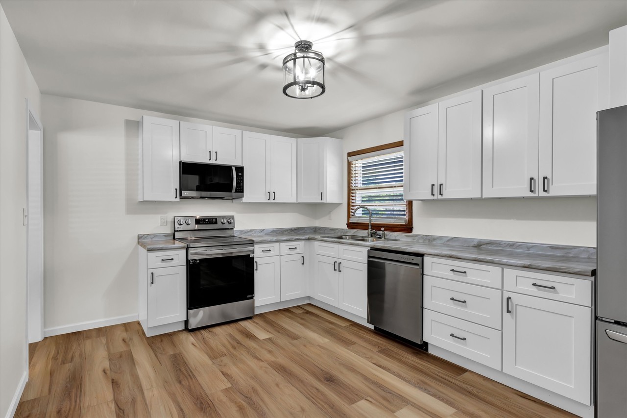 1100 Highland Dr #NA - Photo 2 of 18