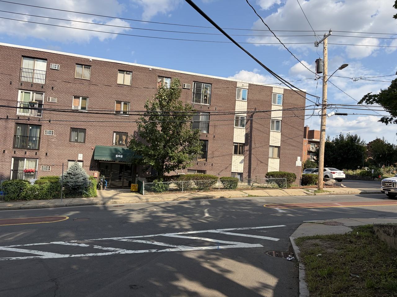 505 Washington Ave #26