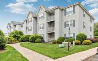 featured image of 107 Stratford Pl #107