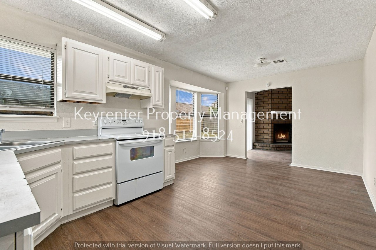 2911 S 121st East Ave - Photo 4 of 23