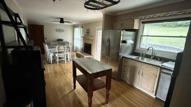 835 Rodney Dr #NA - Photo 4 of 11