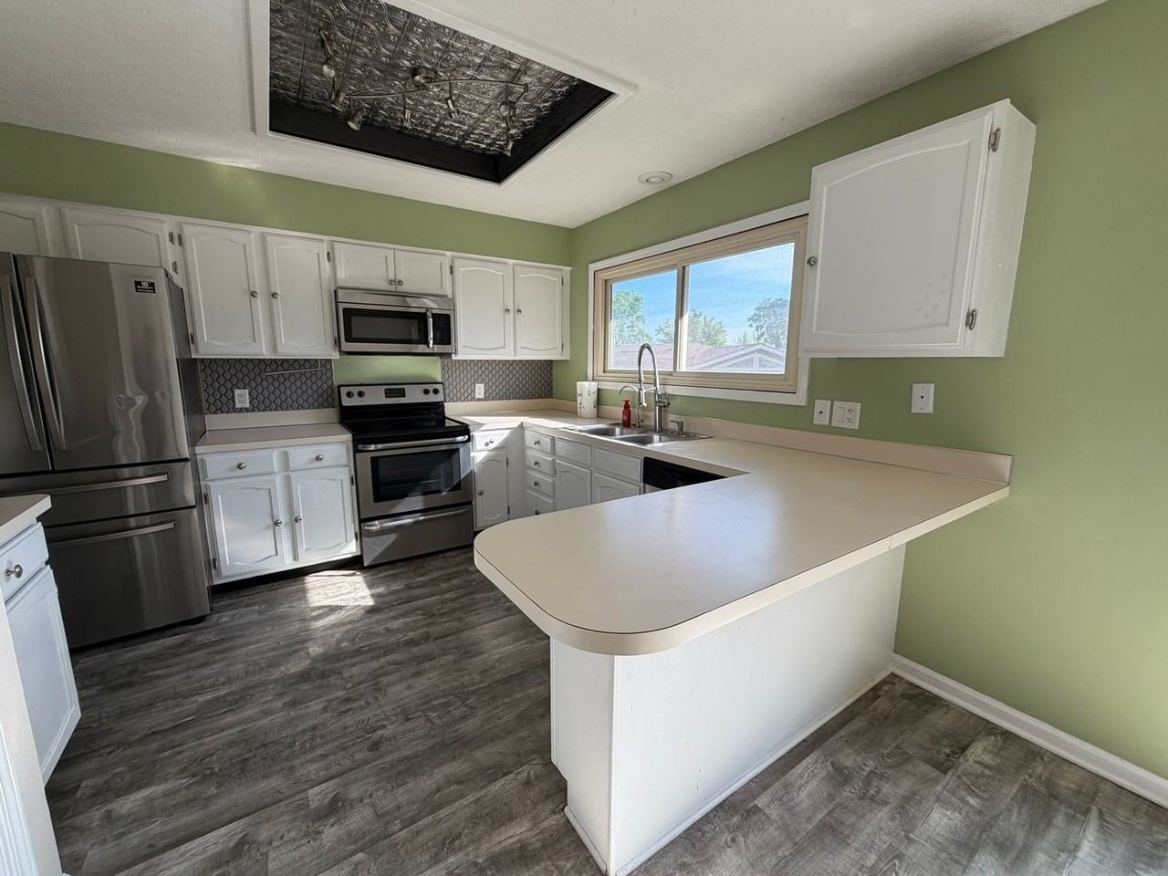 13203 Courtney Dr - Photo 3 of 39