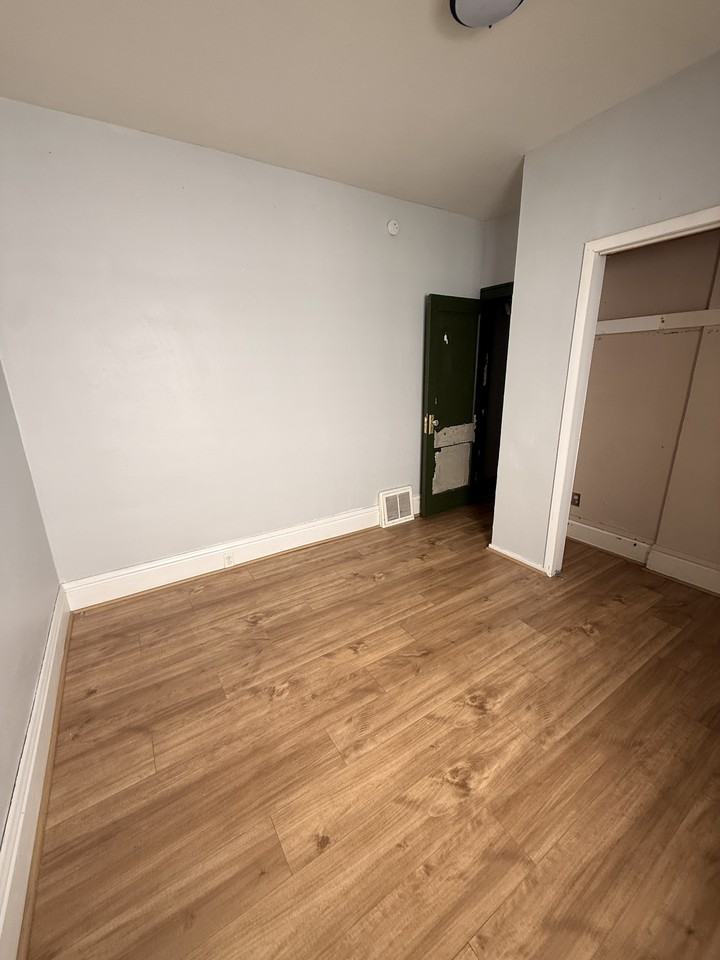 729 17th Ave S #NA - Photo 6 of 14