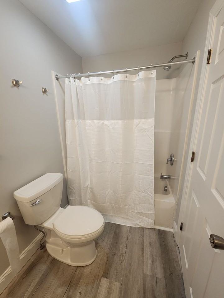 62 W Allen St - Photo 3 of 13