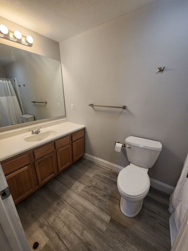 62 W Allen St - Photo 4 of 13