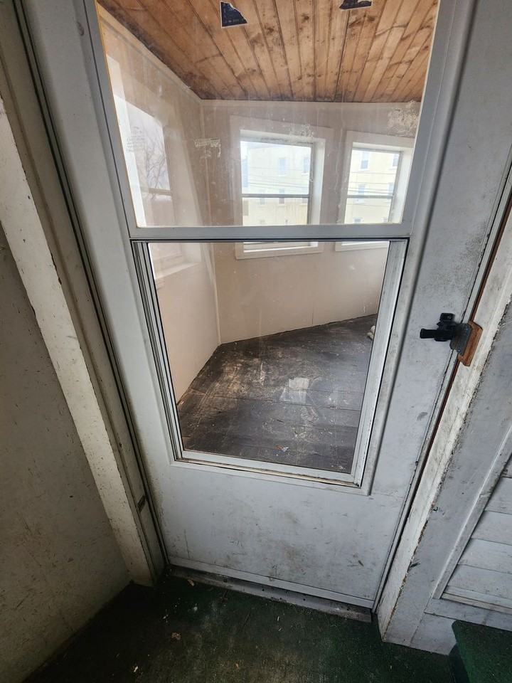 62 W Allen St - Photo 5 of 13