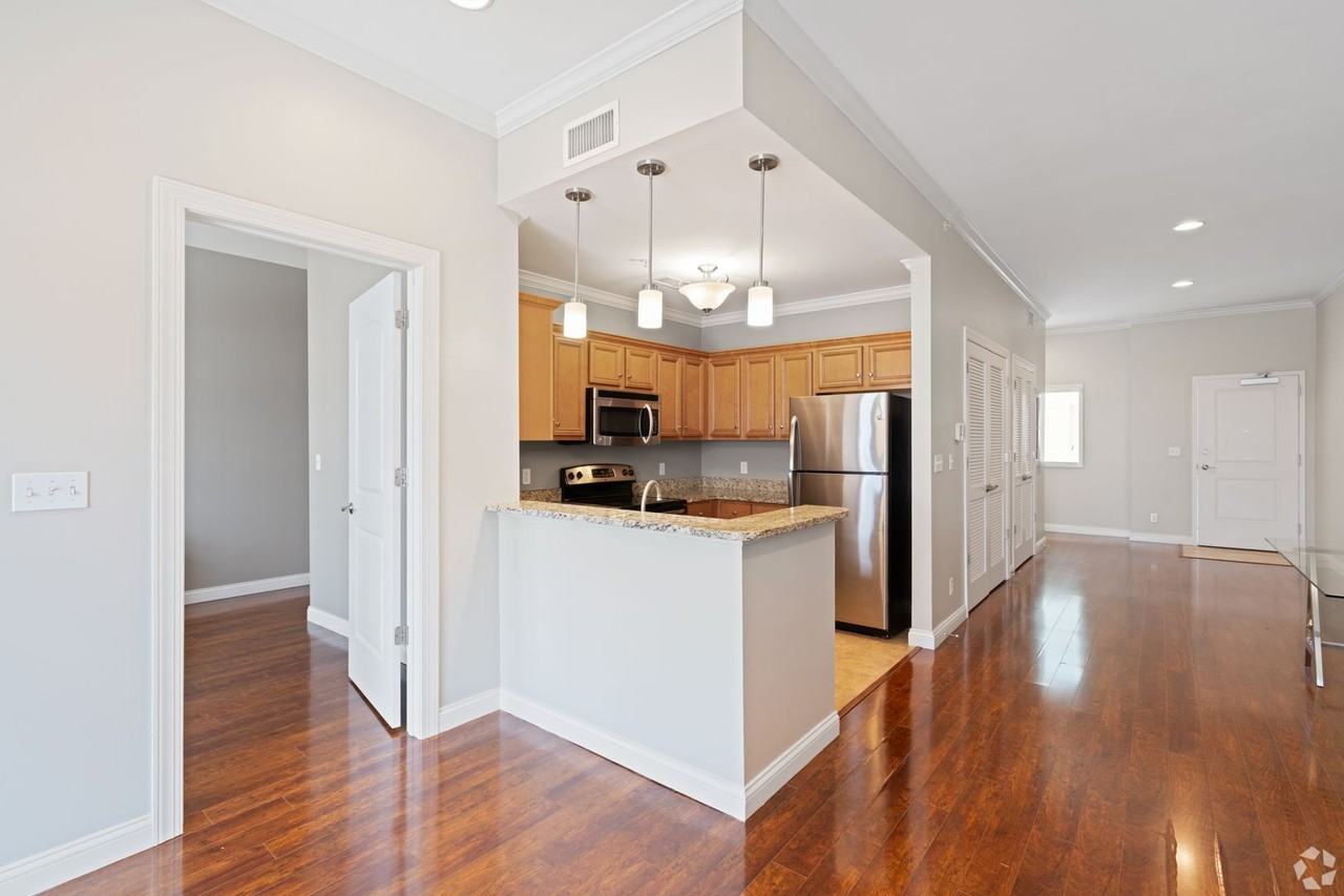 MMII - Lofts at 308 Ninth Apartments - Photo 4 of 19