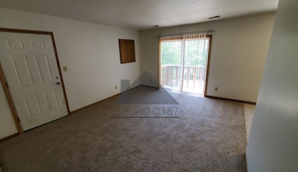 540 23rd St - Photo 6 of 6
