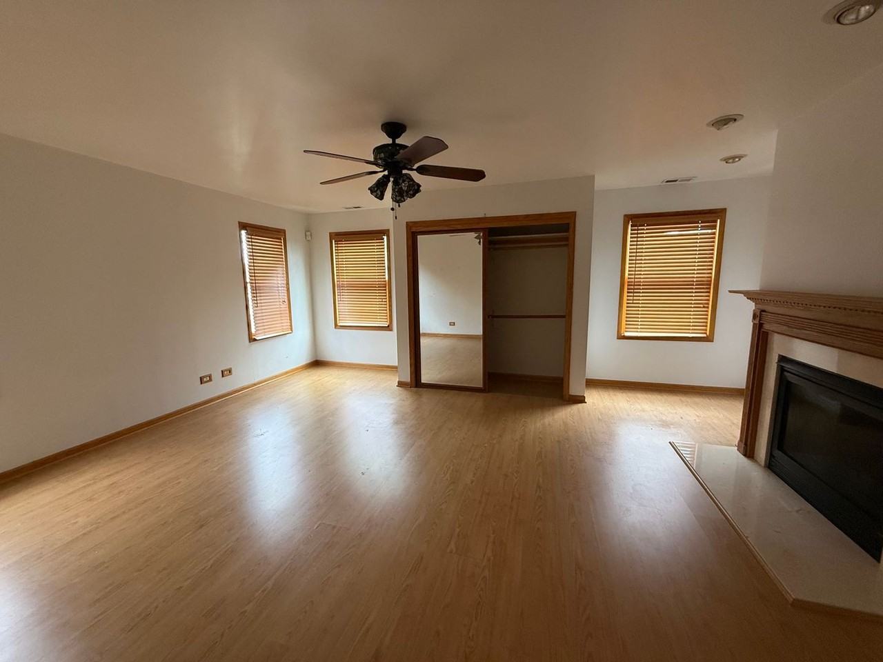 2425 Hessing St - Photo 4 of 14