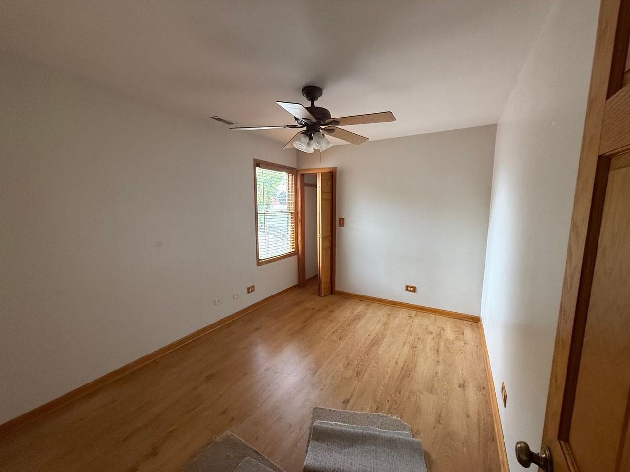 2425 Hessing St - Photo 7 of 14
