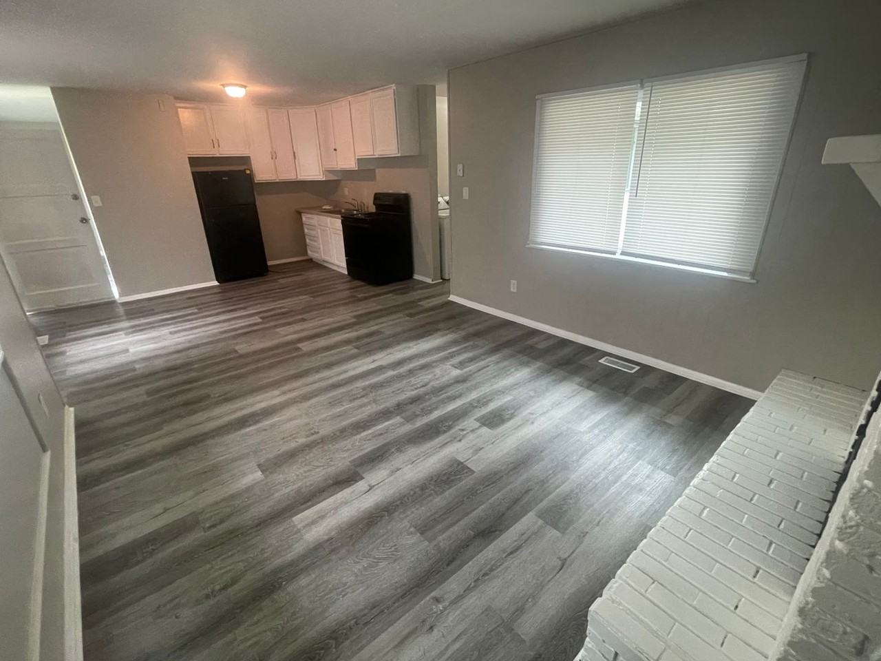 9407 Rochelle Dr - Photo 6 of 14